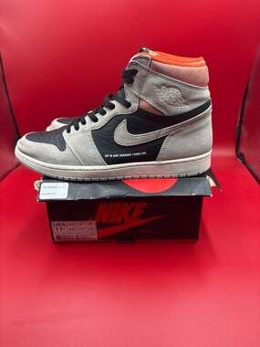 Nike Air Jordan 1 Retro High OG Neutral Grey Hyper Crimson (555088-018) Size 11.
